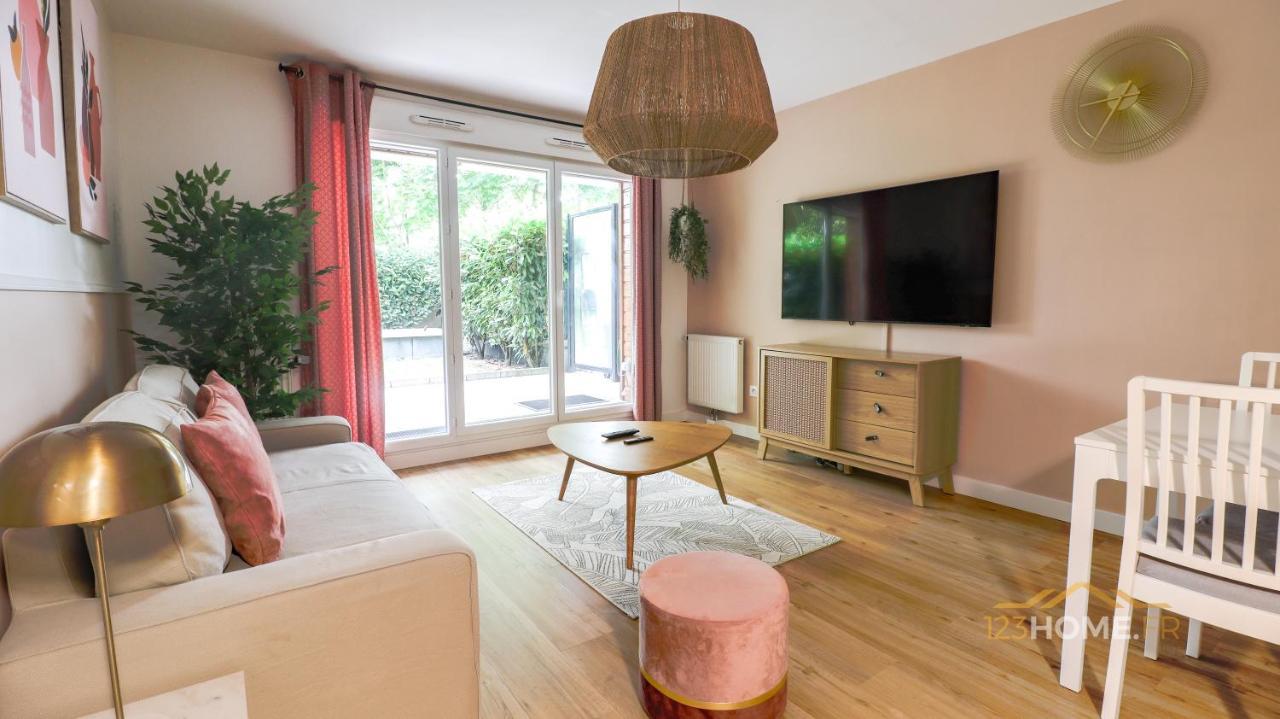 123Home- Garden & Spa Серри Экстерьер фото