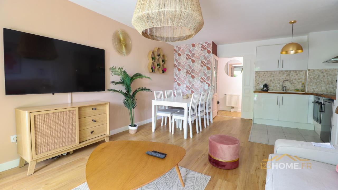 123Home- Garden & Spa Серри Экстерьер фото
